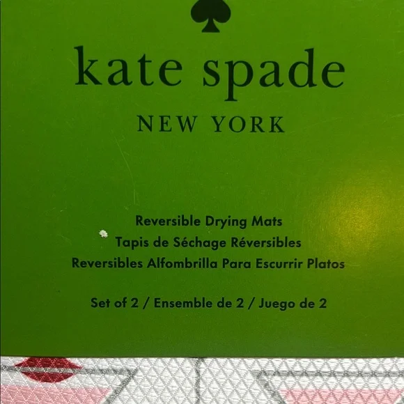 Kate Spade Strawberry Print Cooler Bag  & Reversible Drying Mat - Picture 7 of 8